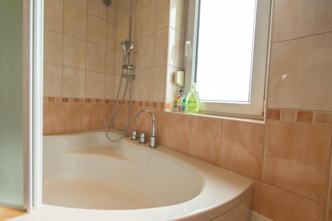 Apartman Pannonica Pin 0-24H 斯拉沃尼亚布罗德 外观 照片